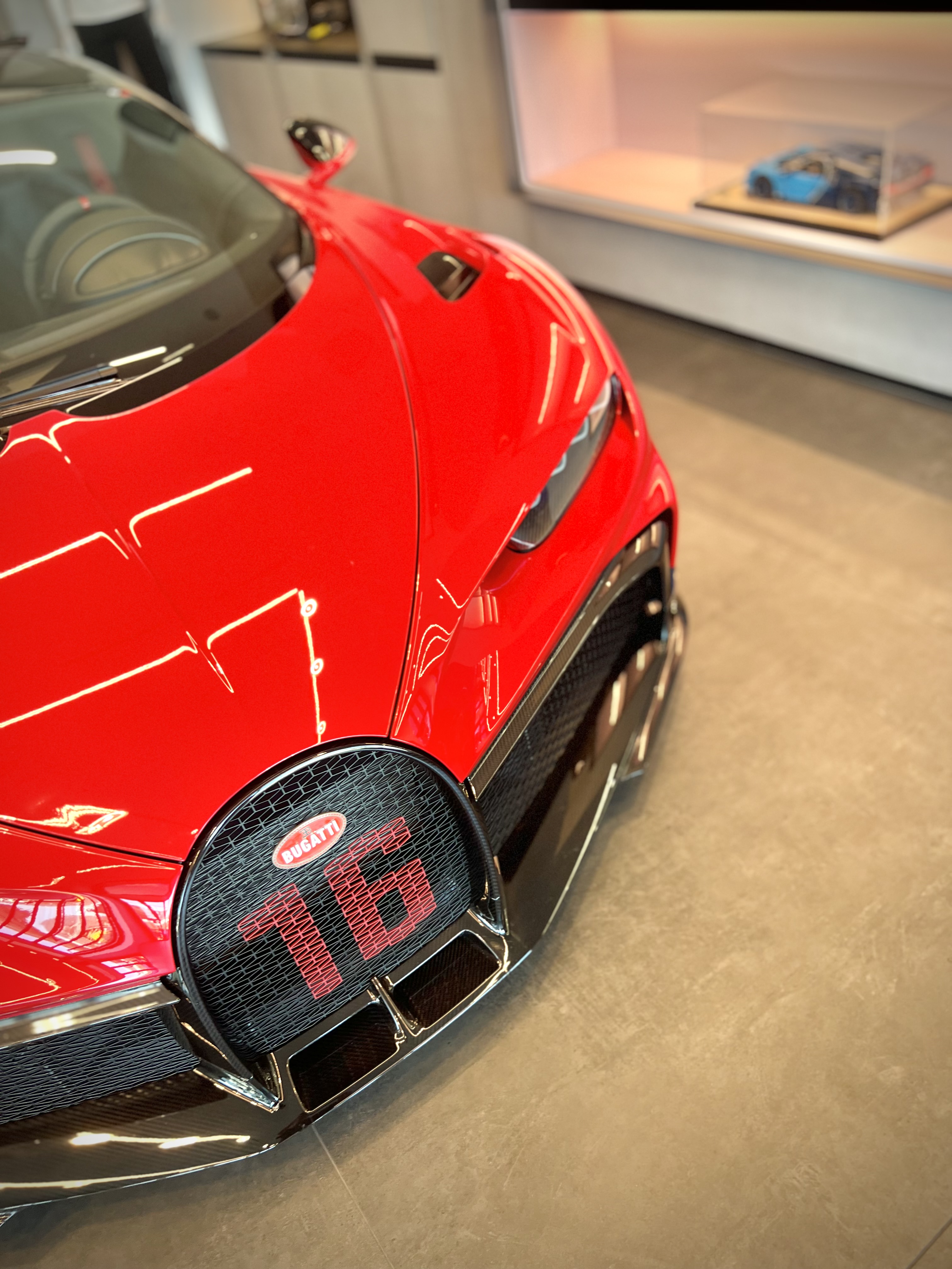 2022 Bugatti Chiron Pur Sport — Lineage Image 2