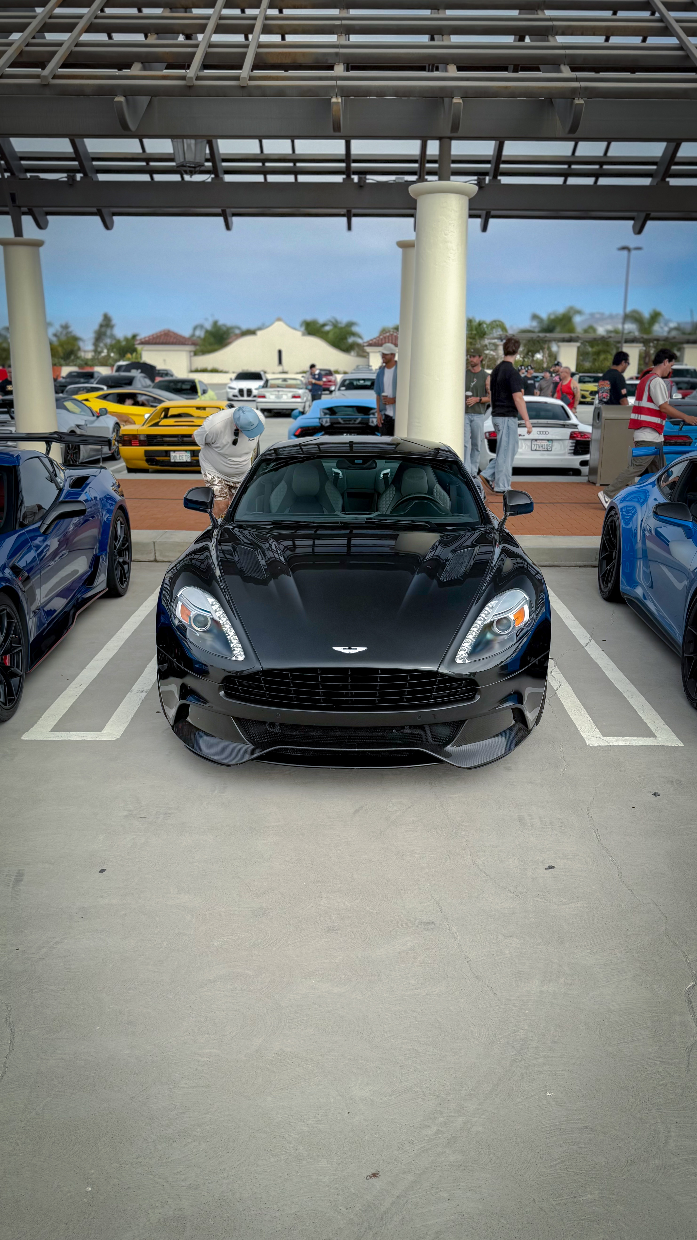 2015 Aston Martin Vanquish — Lineage Image 4