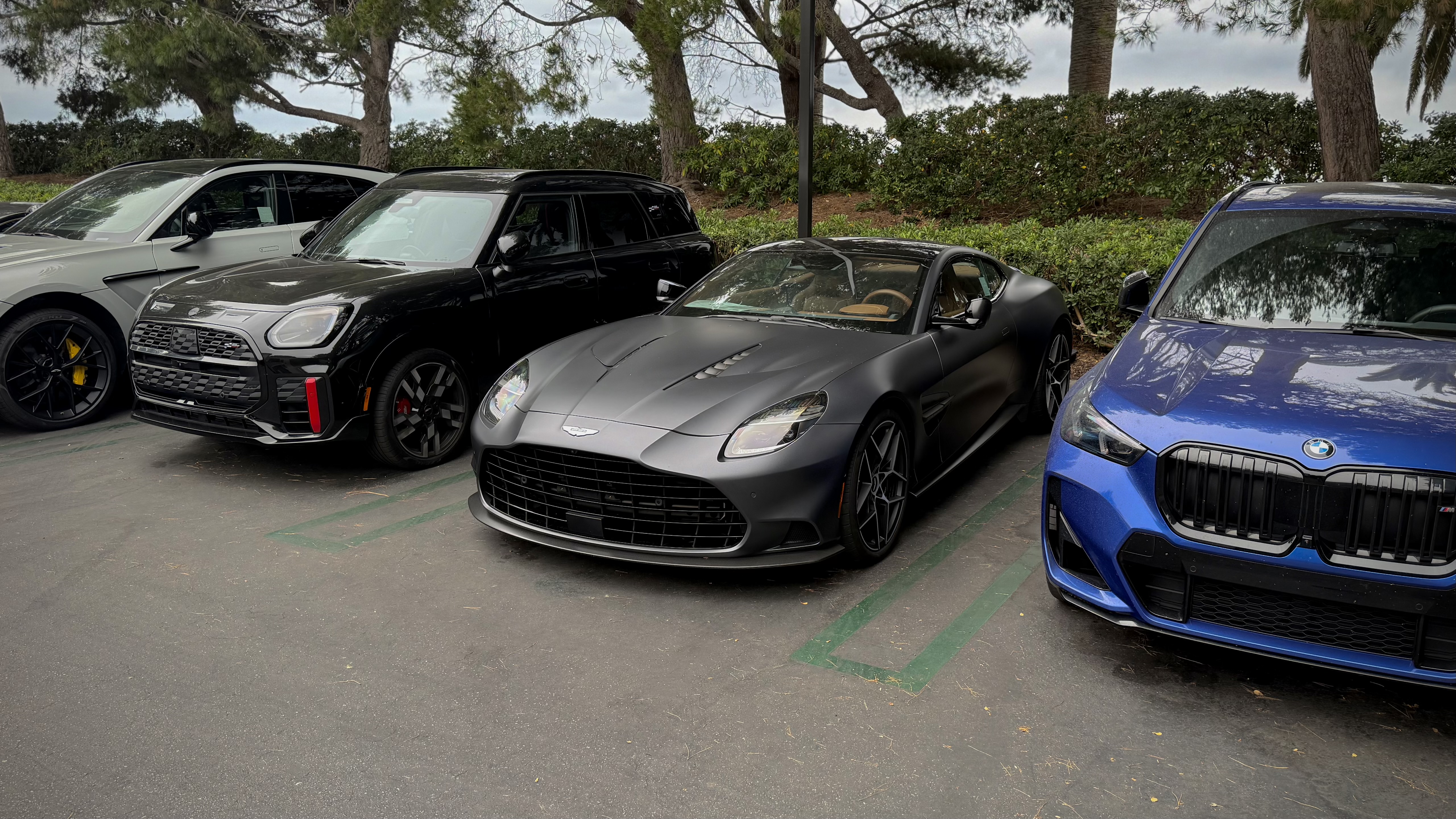 2025 Aston Martin Vanquish — Lineage Image 1