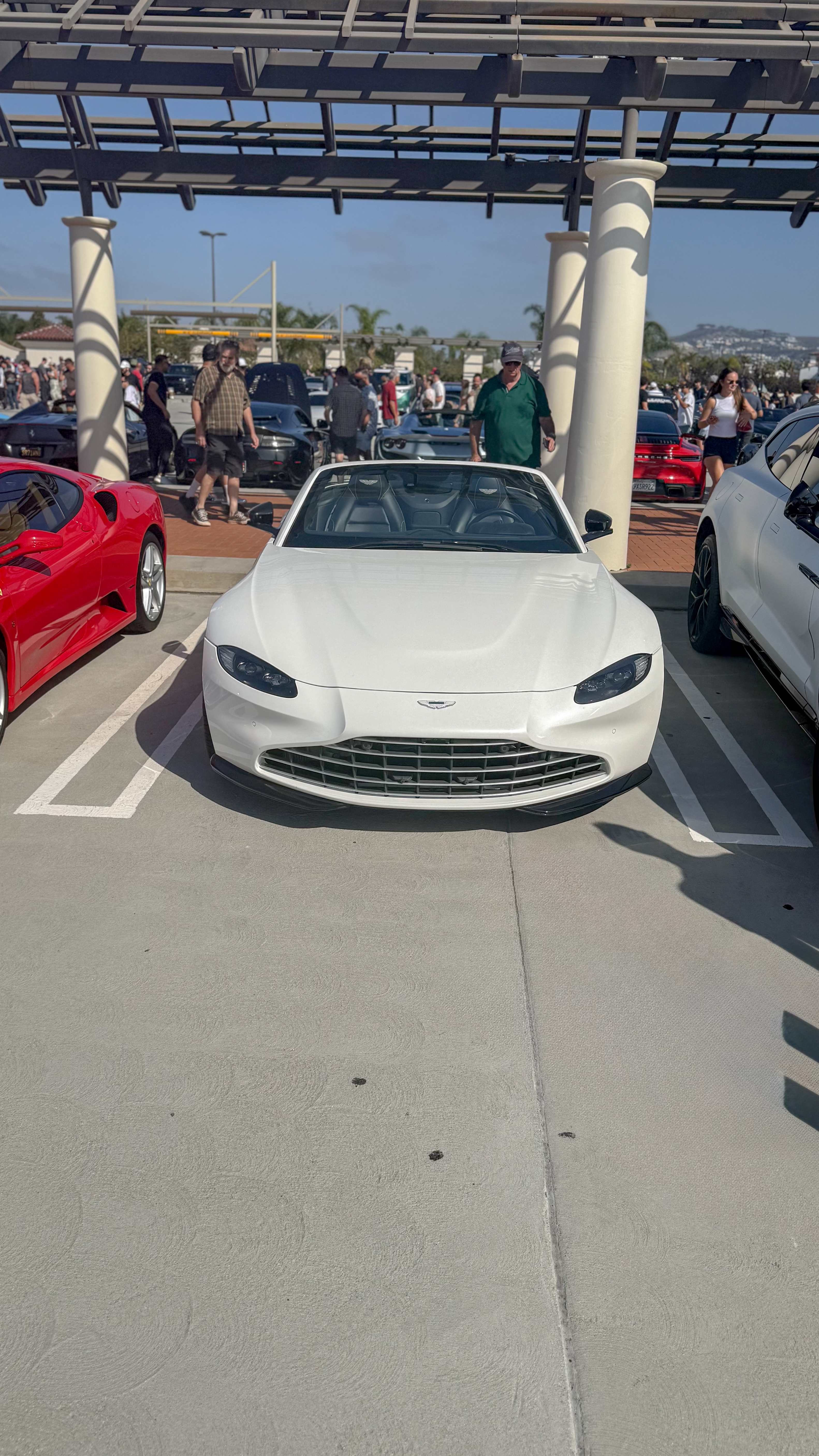 2021 Aston Martin Vantage hero image