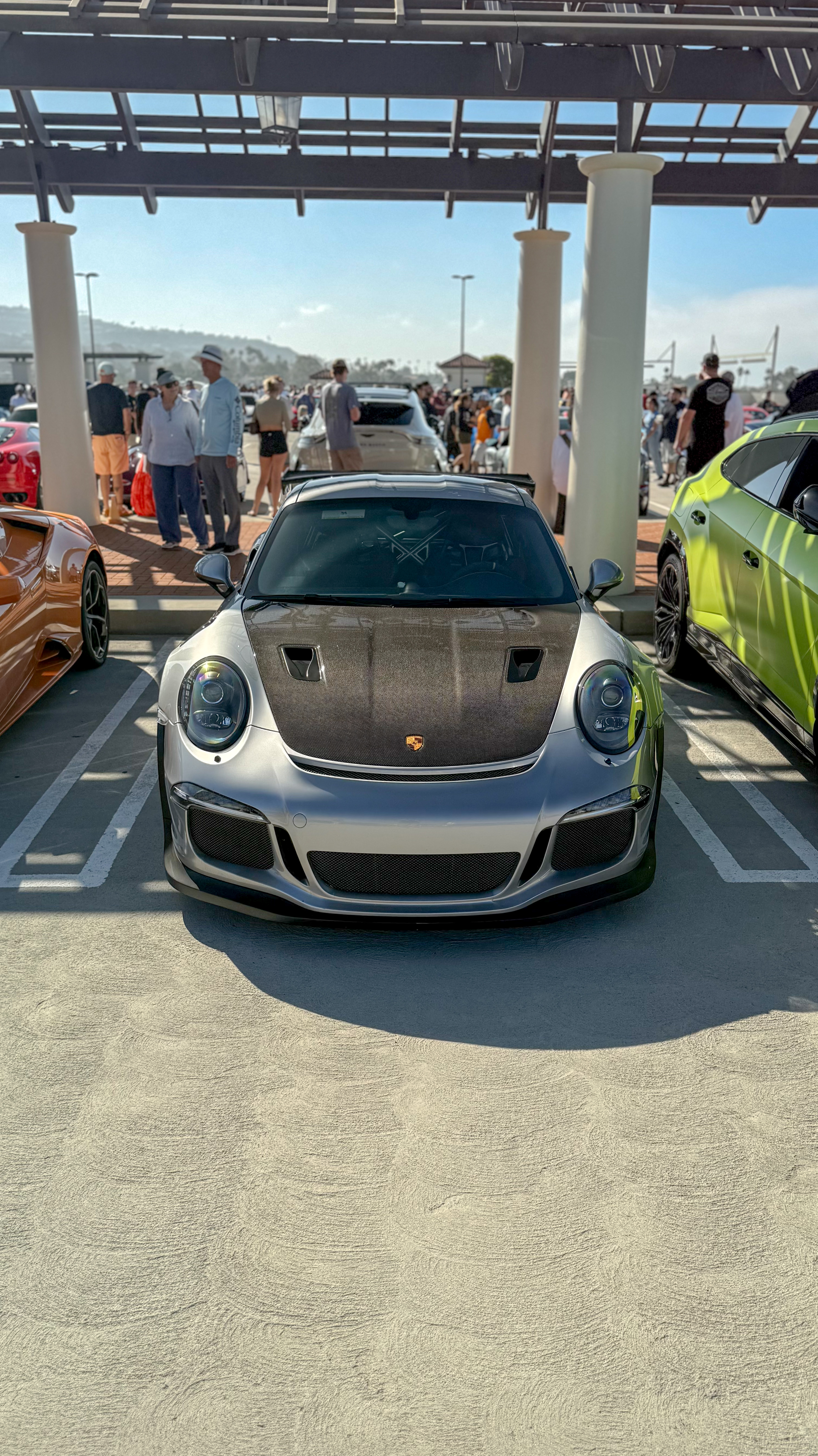 2016 Porsche 911 — Lineage Image 1