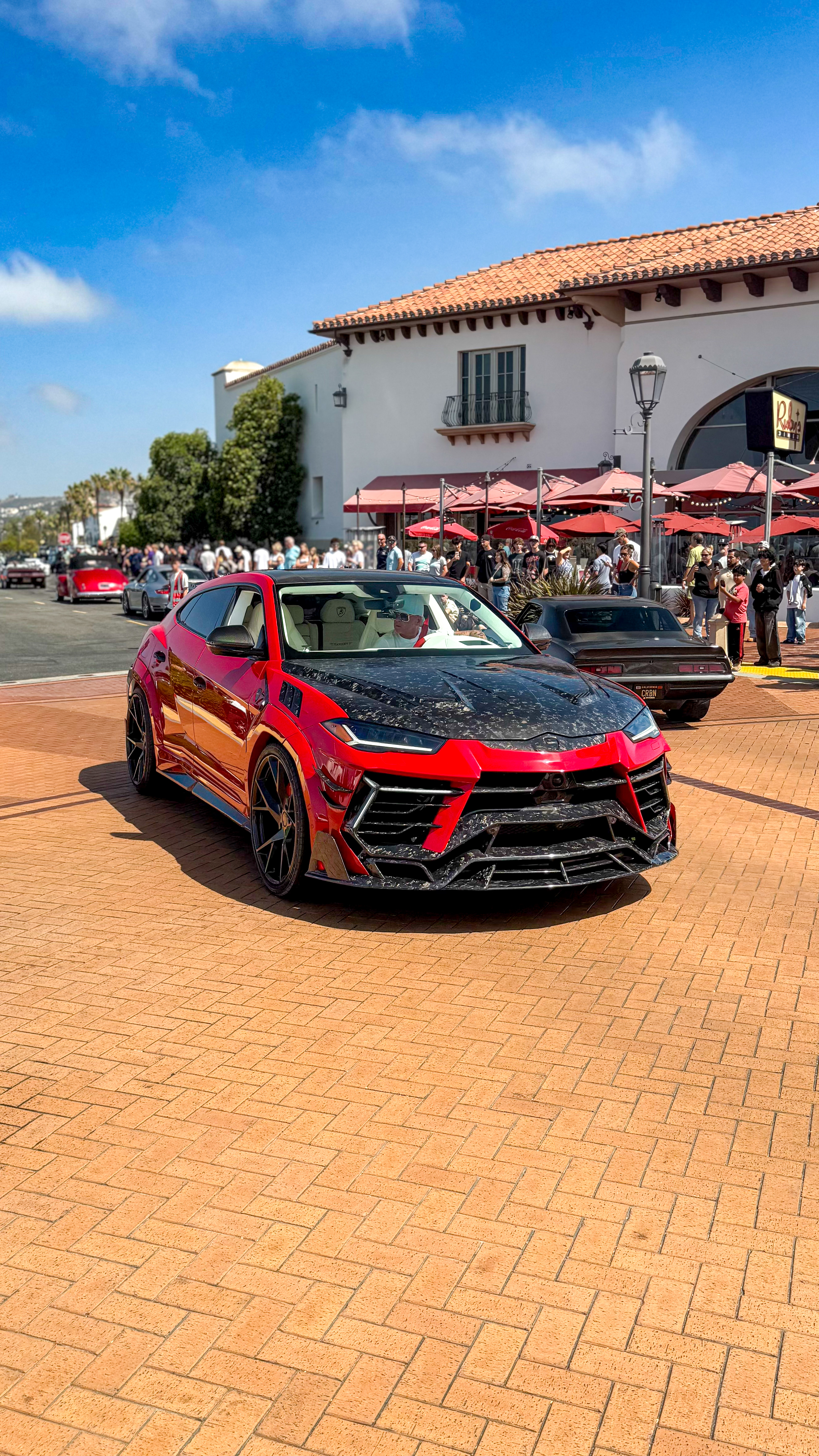 2023 Lamborghini Urus hero image
